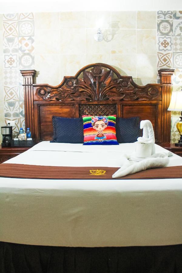 Palacio Canton Hotel - Valladolid วัลลาโดลิด ภายนอก รูปภาพ