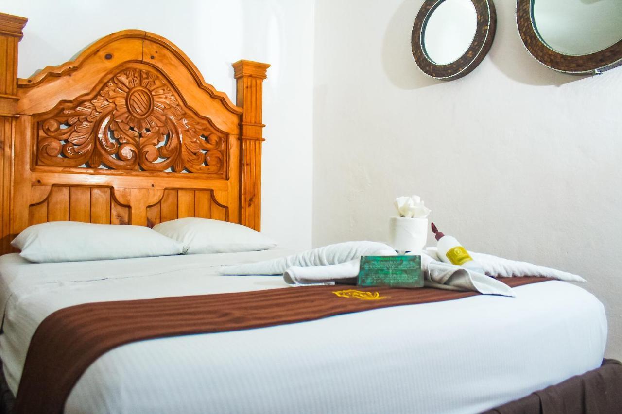 Palacio Canton Hotel - Valladolid วัลลาโดลิด ภายนอก รูปภาพ