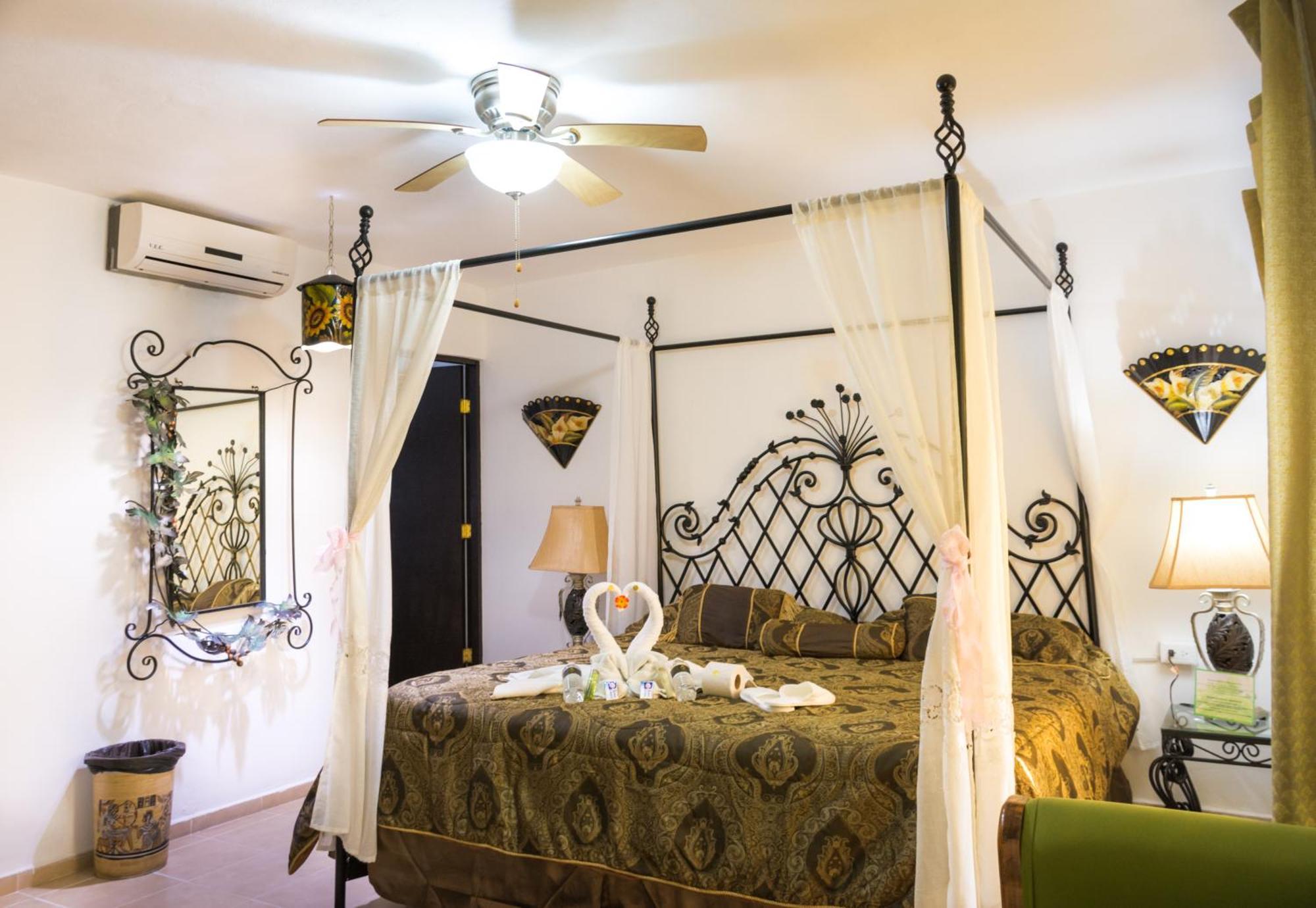 Palacio Canton Hotel - Valladolid วัลลาโดลิด ภายนอก รูปภาพ